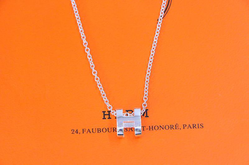¡®Aura Jewels¡¯HM NECKLACE H LETTER OVAL SERIES