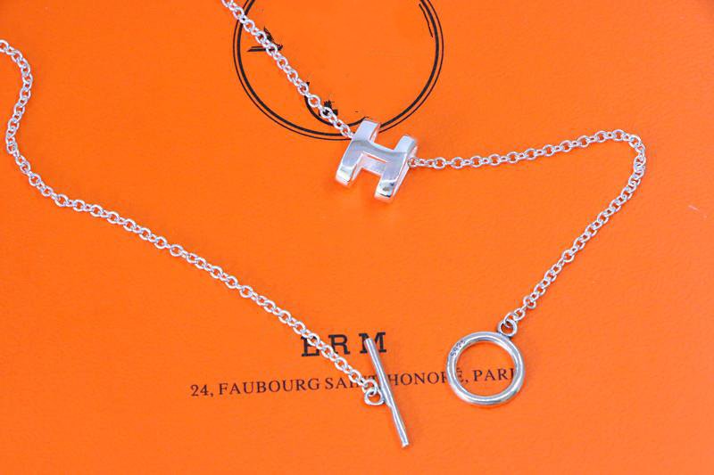 ¡®Aura Jewels¡¯HM NECKLACE H LETTER OVAL SERIES