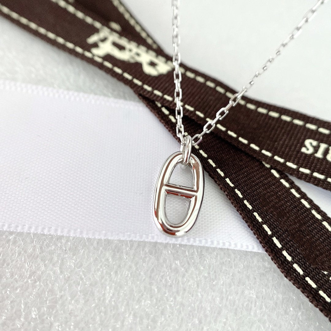 ¡®Aura Jewels¡¯HM PIG NOSE NECKLACE