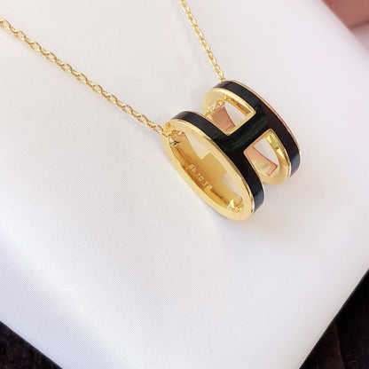 ¡®Aura Jewels¡¯HM CLIC BLACK ENAMEL GOLD NECKLACE