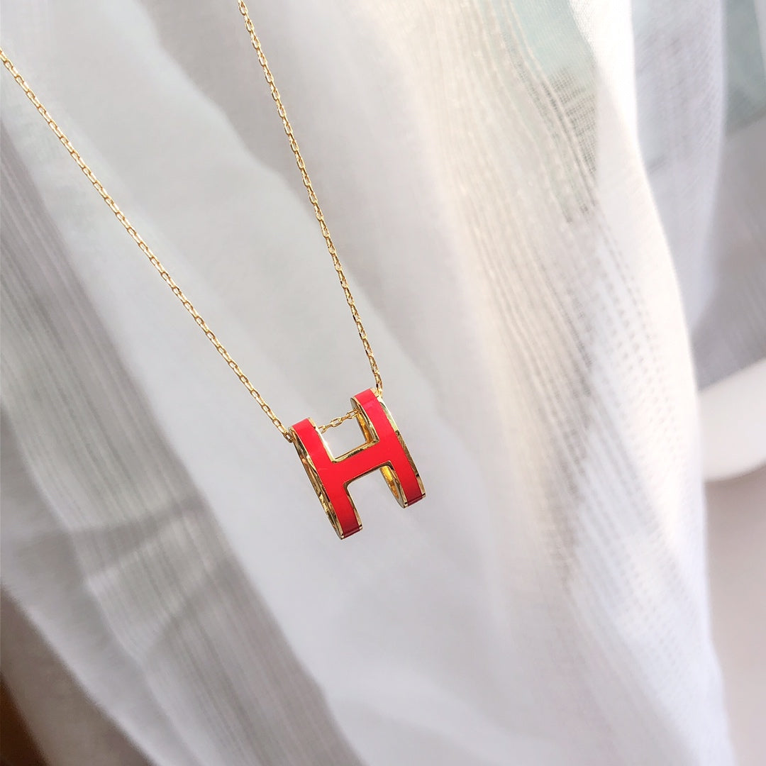 ¡®Aura Jewels¡¯HM CLIC RED ENAMEL GOLD NECKLACE