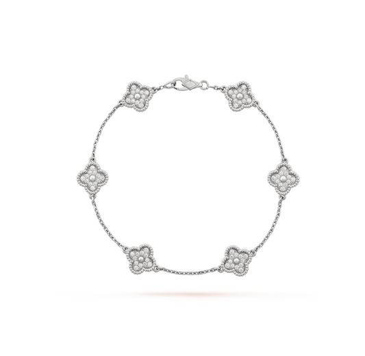 ¡®Aura Jewels¡¯CLOVER 6 MOTIF SILVER DIAMOND BRACELET