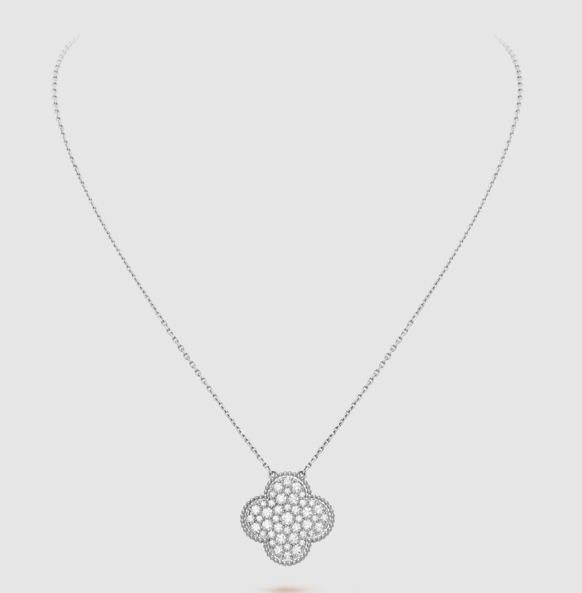 ¡®Aura Jewels¡¯CLOVER 25MM LARGE PENDANT DIAMOND PAVED SILVER NECKLACE