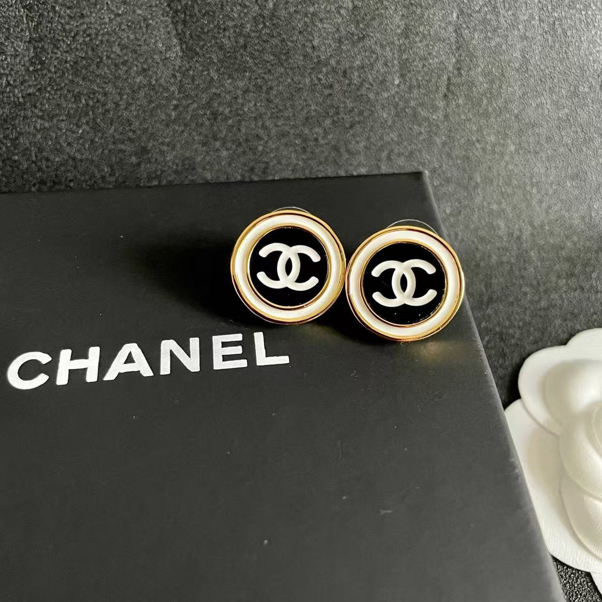 [Aura Jewels]Classic Double C Stud Earrings