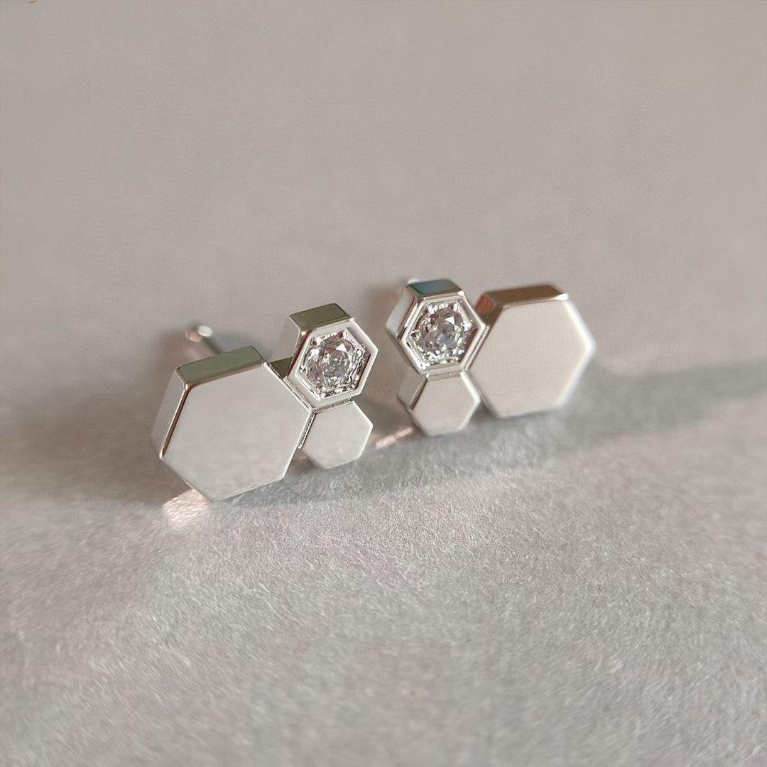 ¡®Aura Jewels¡¯BEE LOVE SILVER DIAMOND EARRINGS