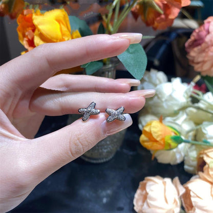 ¡®Aura Jewels¡¯JEUX DE SILVER DIAMOND EARRINGS
