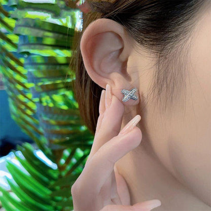 ¡®Aura Jewels¡¯JEUX DE SILVER DIAMOND EARRINGS