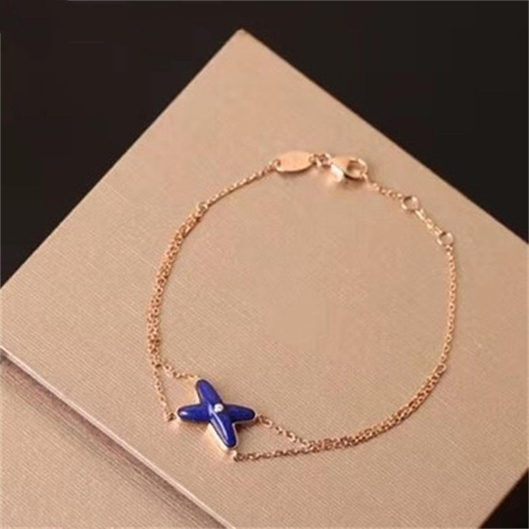 ¡®Aura Jewels¡¯Hollow Design Four-Leaf Clover Flower Shape Ring