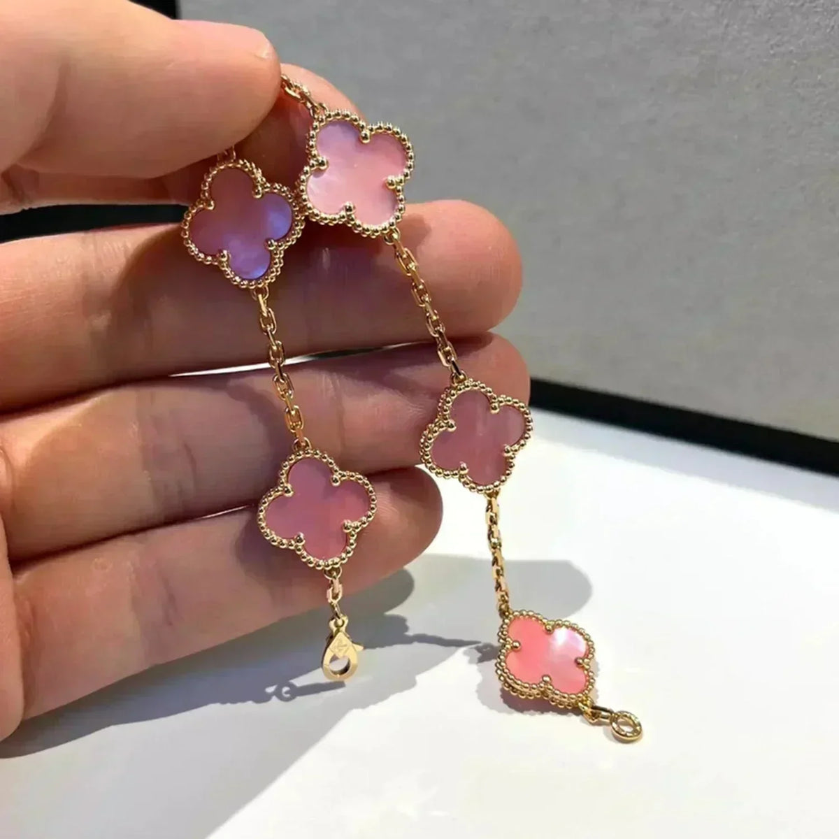 [Aura Jewels]New  CLOVER 5 MOTIFS  PINK MOP BRACELET COLLECTION
