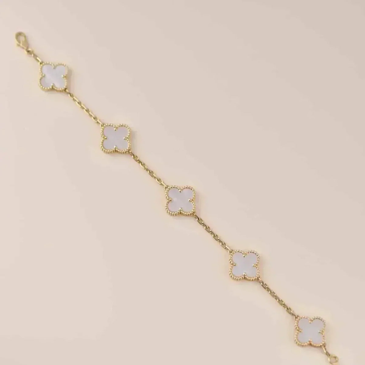 [Aura Jewels]New CLOVER WHITE PEARL MOP 5 MOTIF BRACELET COLLECTION