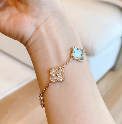 [Aura Jewels]New CLOVER 5 MOTIF GRAY MOP BRACELET COLLECTION