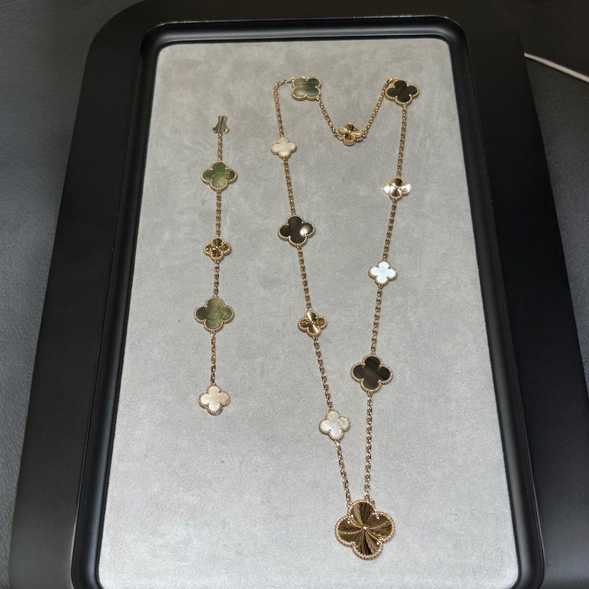 [Aura Jewels]DETACHABLE CLOVER 15(11+4) FLOWER ROSE GOLD NECKLACE SET