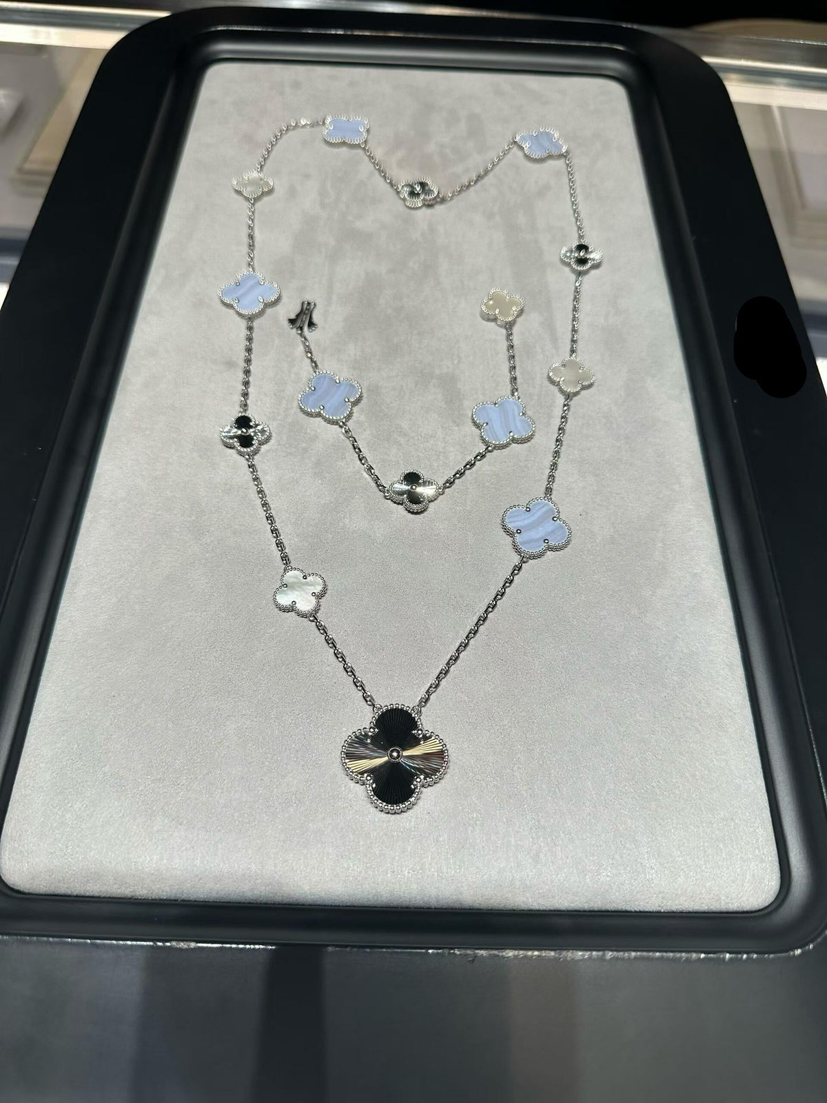 [¡®Aura Jewels¡¯] 25 NEW CLOVER 15 MOTIFS PURPLE CHALCEDONY