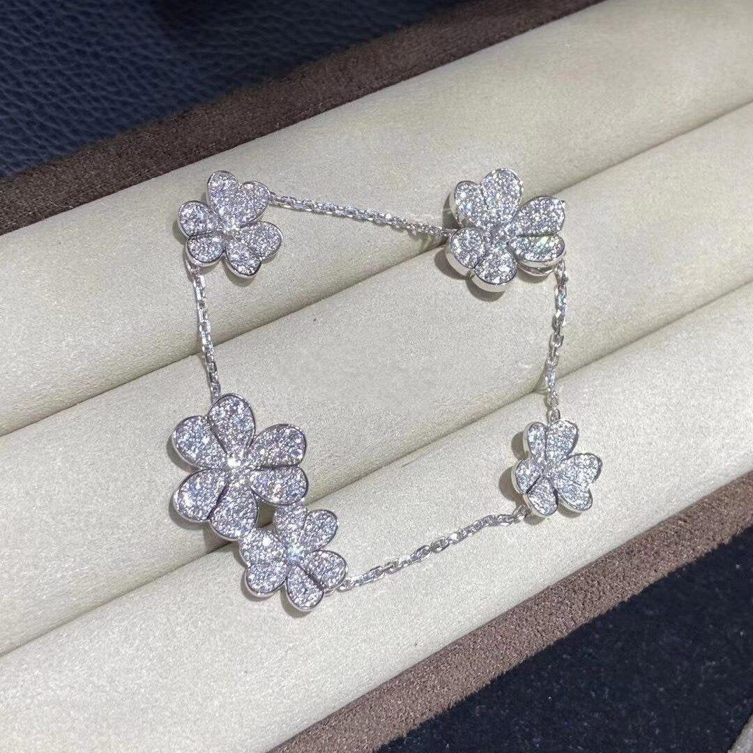 ¡®Aura Jewels¡¯FRIVOLE SILVER 5 FLOWERS BRACELET
