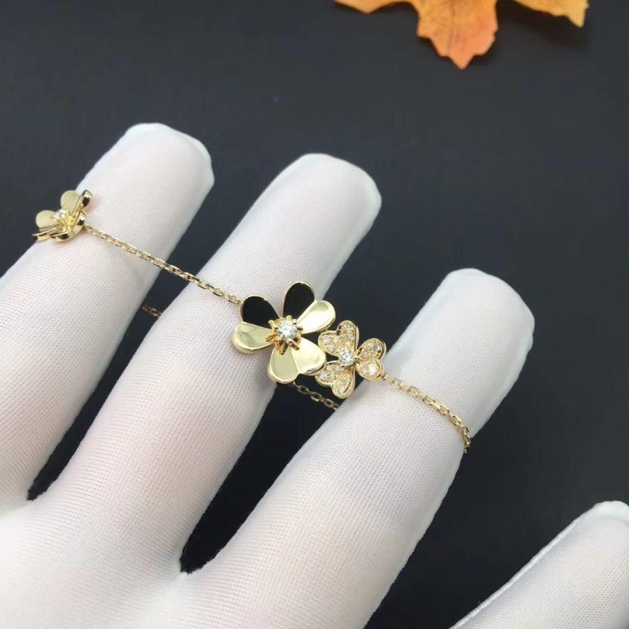 ¡®Aura Jewels¡¯FRIVOLE GOLD 5 FLOWERS BRACELET