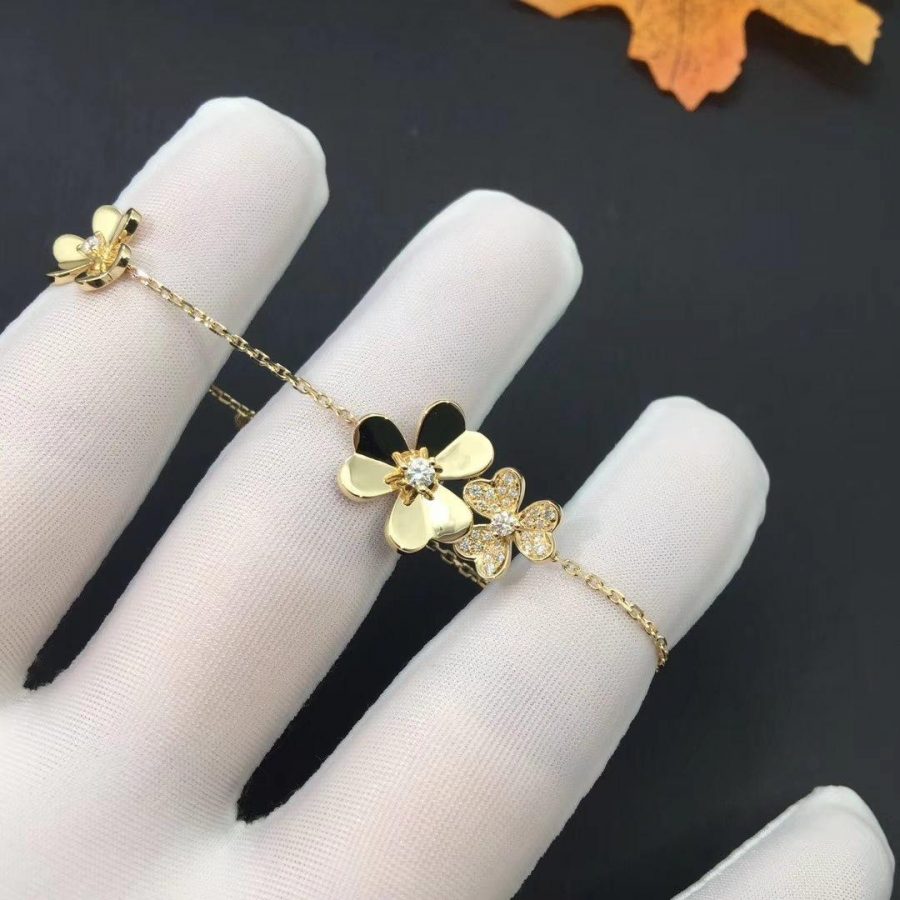 ¡®Aura Jewels¡¯FRIVOLE GOLD 5 FLOWERS BRACELET