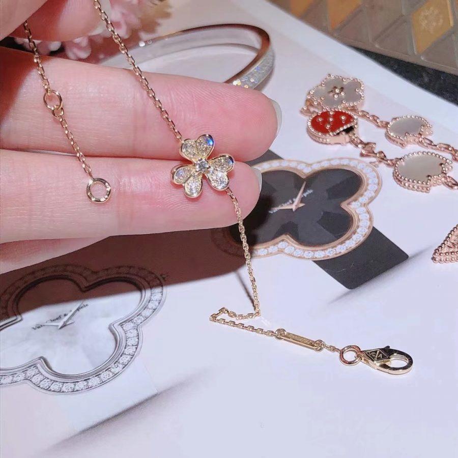¡®Aura Jewels¡¯FRIVOLE GOLD FLOWER DIAMOND BRACELET