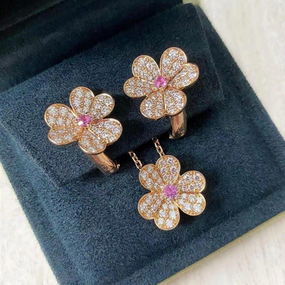 ¡®Aura Jewels¡¯FRIVOLE ROSE GOLD FLOWER DIAMOND NECKLACE