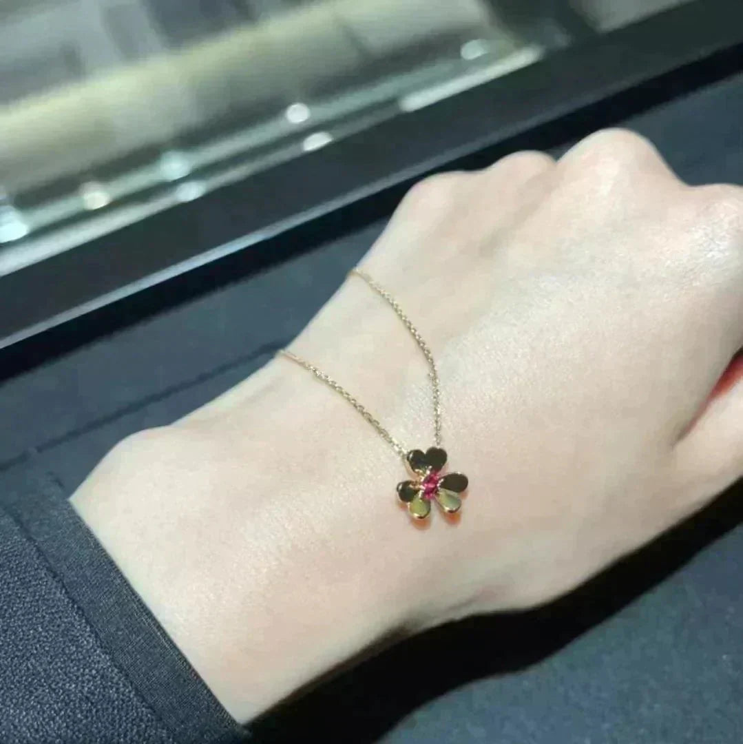 ¡®Aura Jewels¡¯FRIVOLE GOLD FLOWER NECKLACE