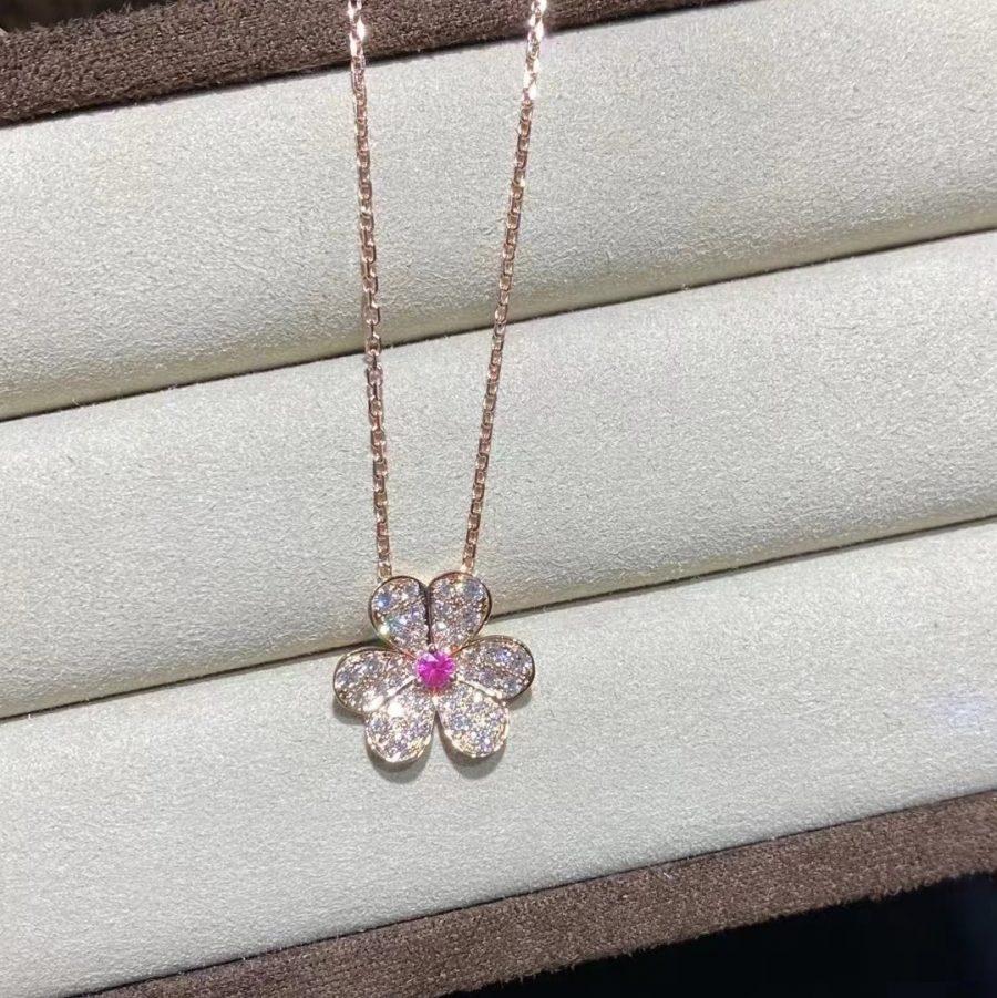 ¡®Aura Jewels¡¯FRIVOLE ROSE GOLD FLOWER DIAMOND NECKLACE