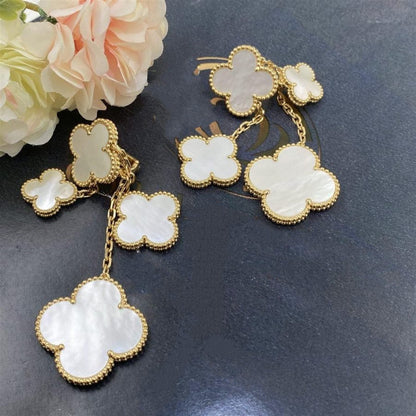 ¡®Aura Jewels¡¯CLOVER EARRINGS WHITE MOP 4 MOTIFS GOLD