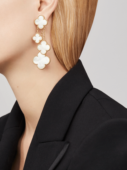 ¡®Aura Jewels¡¯CLOVER EARRINGS WHITE MOP 4 MOTIFS GOLD
