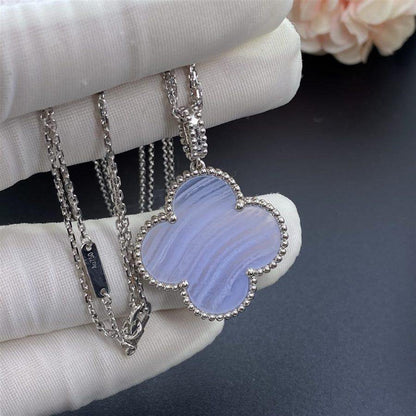 ¡®Aura Jewels¡¯CLOVER SILVER CHALCEDONY BIG CLOVER NECKLACE