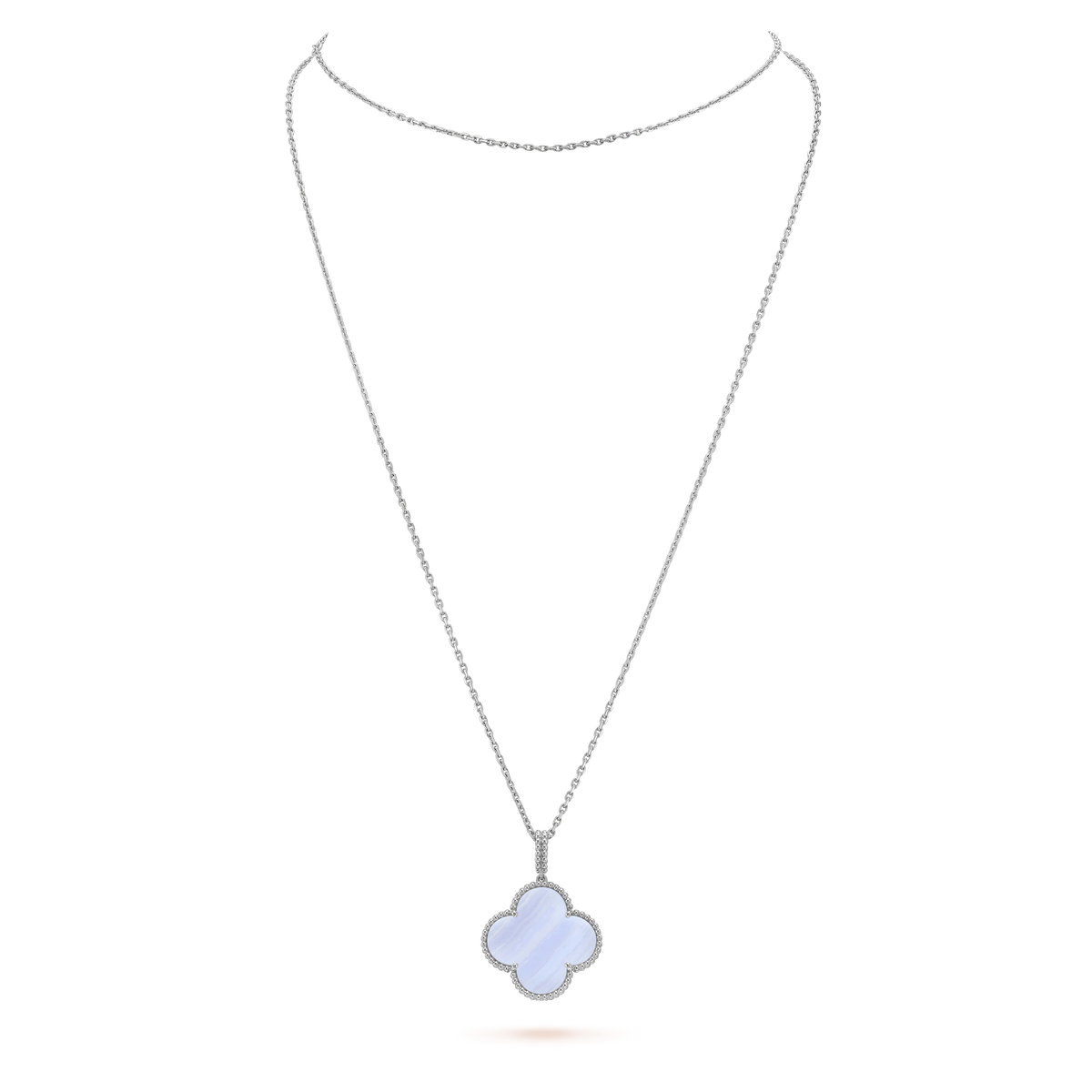 ¡®Aura Jewels¡¯CLOVER SILVER CHALCEDONY BIG CLOVER NECKLACE