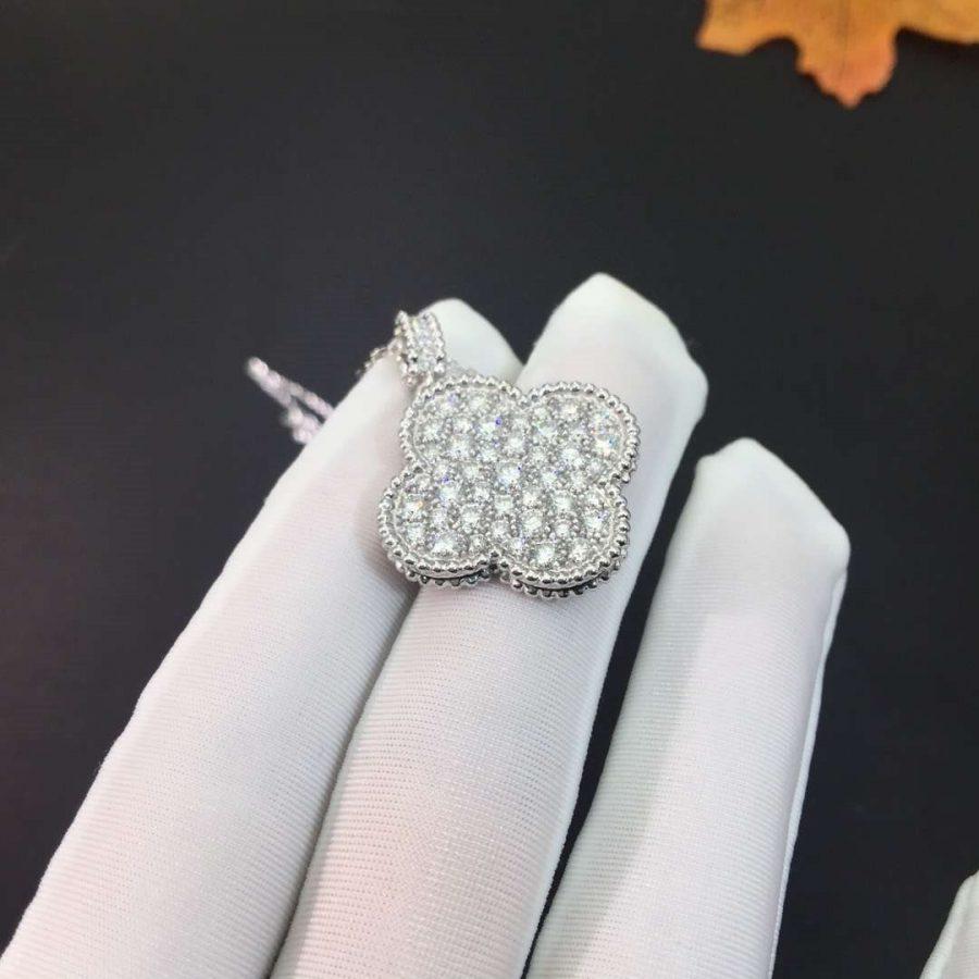 ¡®Aura Jewels¡¯CLOVER 25MM SILVER FULL DIAMOND BIG CLOVER NECKLACE