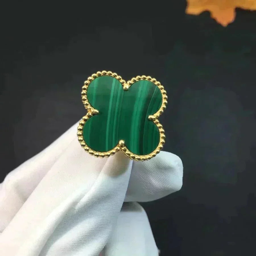 ¡®Aura Jewels¡¯CLOVER MALACHITE RING