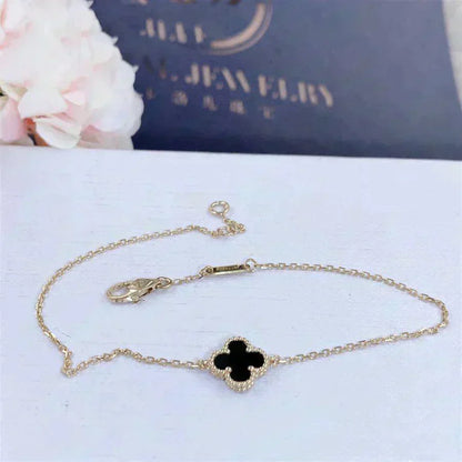 ¡®Aura Jewels¡¯CLOVER ONYX SINGLE FLOWER BRACELET