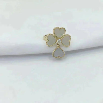 ¡®Aura Jewels¡¯SWEET CLOVER WHITE MOP RING