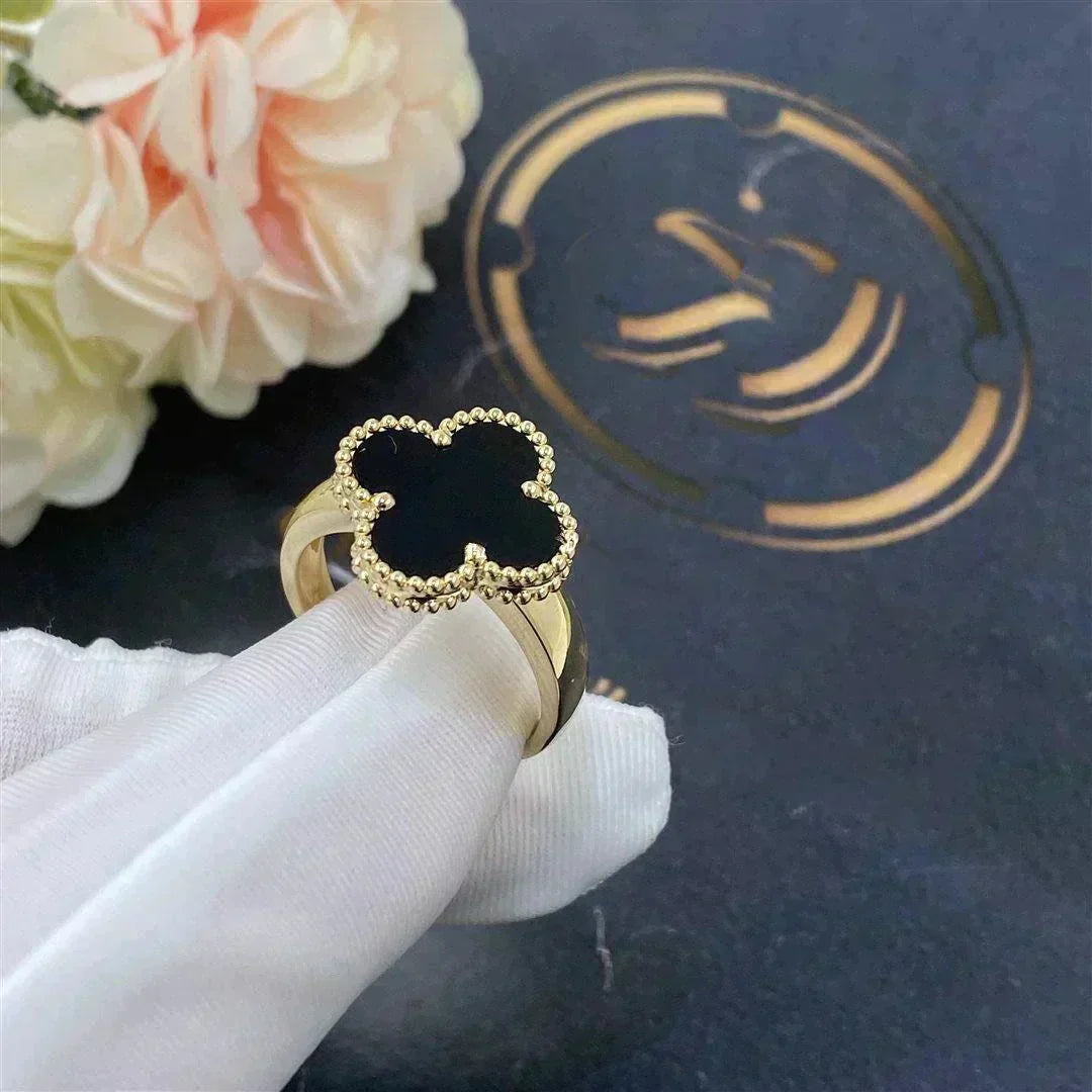 ¡®Aura Jewels¡¯CLOVER ONYX RING