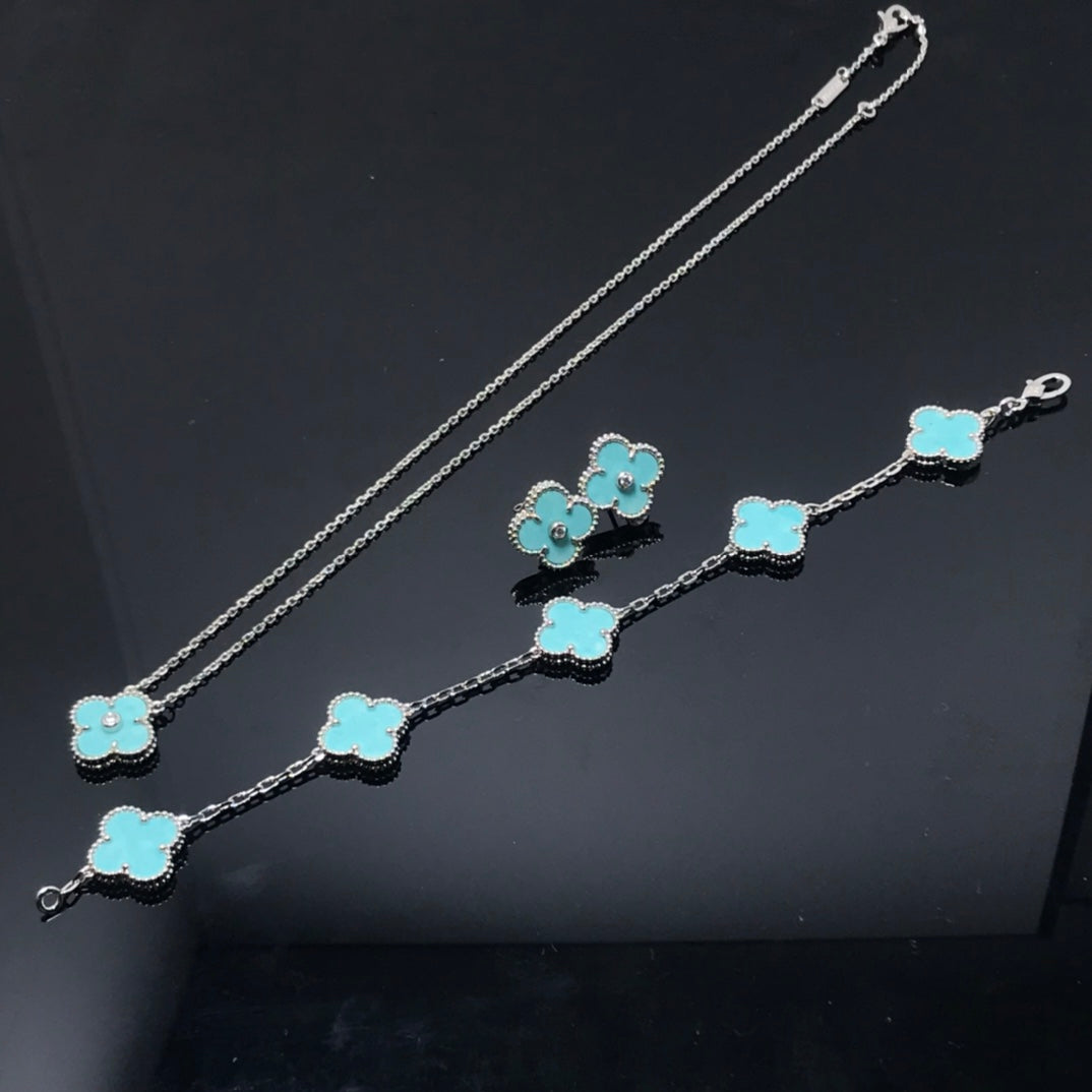 ¡®Aura Jewels¡¯CLOVER 1 DIAMOND BLUE SKY SILVER EARRINGS