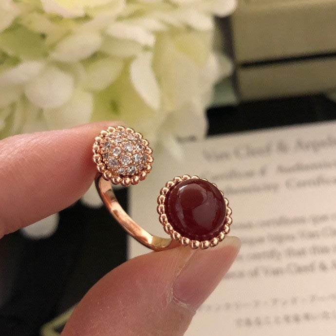 ¡®Aura Jewels¡¯PERLEE COULEURS DIAMOND ROSE GOLD BETWEEN THE FINGER RING