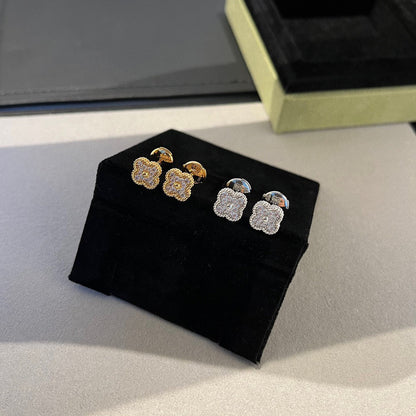 ¡®Aura Jewels¡¯CLOVER MINI DIAMOND STUD EARRINGS