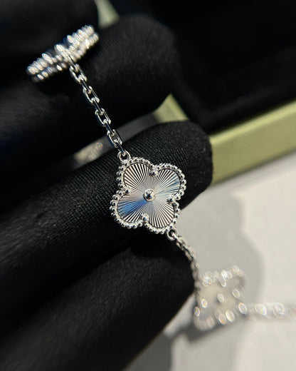 [Aura Jewels]New  CLOVER 5 MOTIF LASER BRACELET COLLECTION